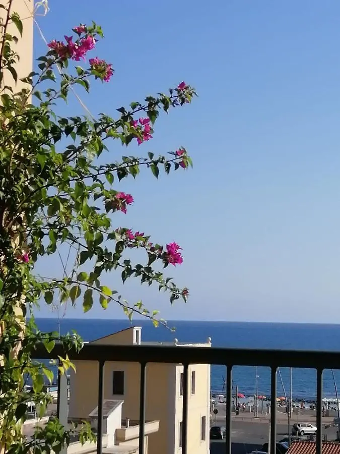 Apartment Sea View Penthouse With Beautiful Terrace - Casa Verdi Jayanti Lido di Ostia