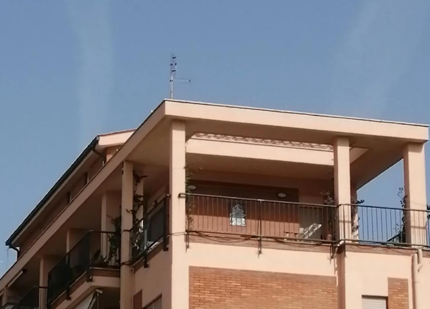 Sea View Penthouse With Beautiful Terrace - Casa Verdi Jayanti Lido di Ostia Italy